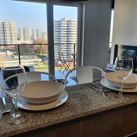 Wsrod 1000cy Swiatel - Z Parkingiem W Hali Garazowej- Duzy Balkon - Piekny Widok Noca Na Panorame Tysiaclecia Appartement Katowice