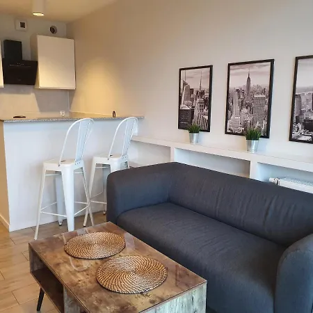 Wsrod 1000cy Swiatel - Z Parkingiem W Hali Garazowej- Duzy Balkon - Piekny Widok Noca Na Panorame Tysiaclecia Appartement Katowice