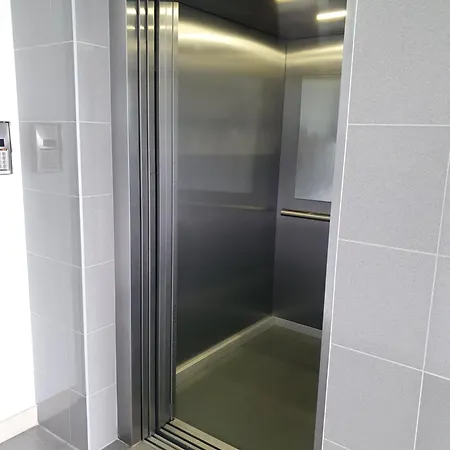 Wsrod 1000cy Swiatel - Z Parkingiem W Hali Garazowej- Duzy Balkon - Piekny Widok Noca Na Panorame Tysiaclecia