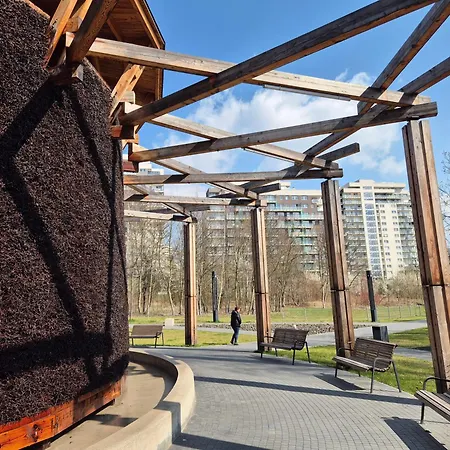 Wsrod 1000cy Swiatel - Z Parkingiem W Hali Garazowej- Duzy Balkon Z Lezakami - Piekny Widok Noca Na Panorame Tysiaclecia Katowice